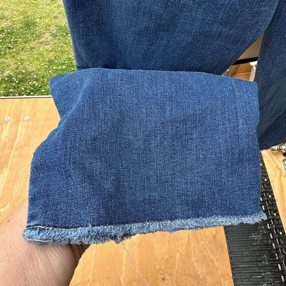 Cato Distressed Blue Jeans - Picture 6 of 6